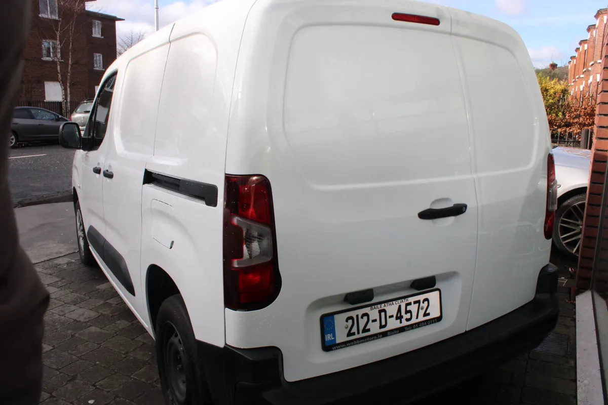 Citroen Berlingo 1.5 3 SEAT LOW MILEAGE 2021 - Image 4