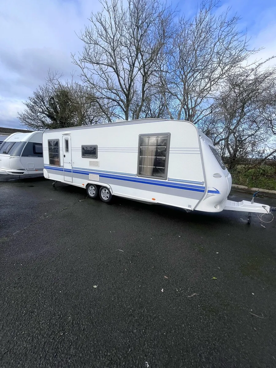 Hobby prestige 5 berth fixed bedroom - Image 2