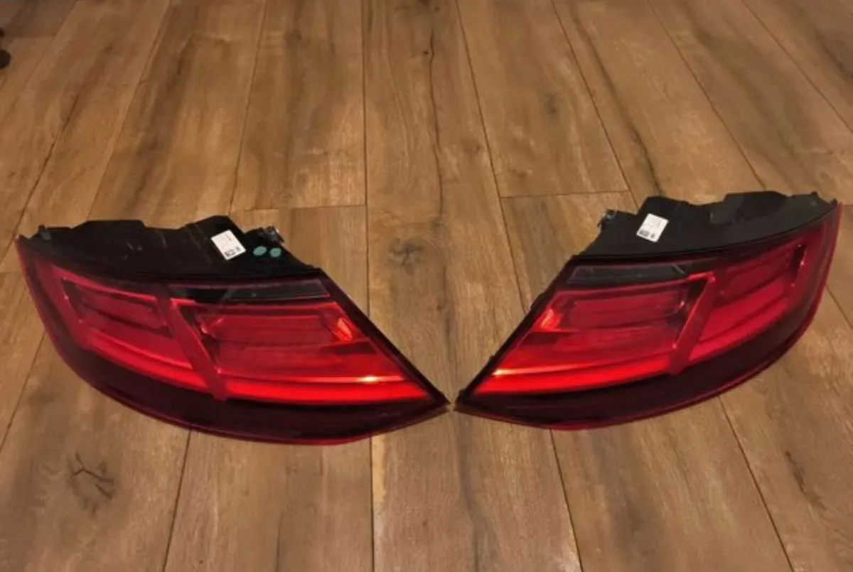 Audi TT Mk3 Rear Left & Right Led Lights - Image 1