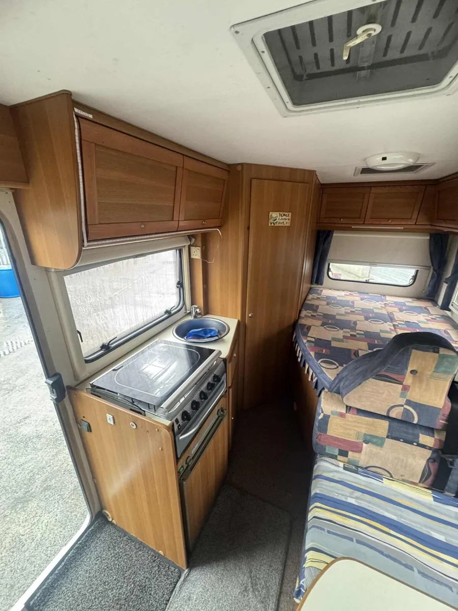 Motorhome - Image 4