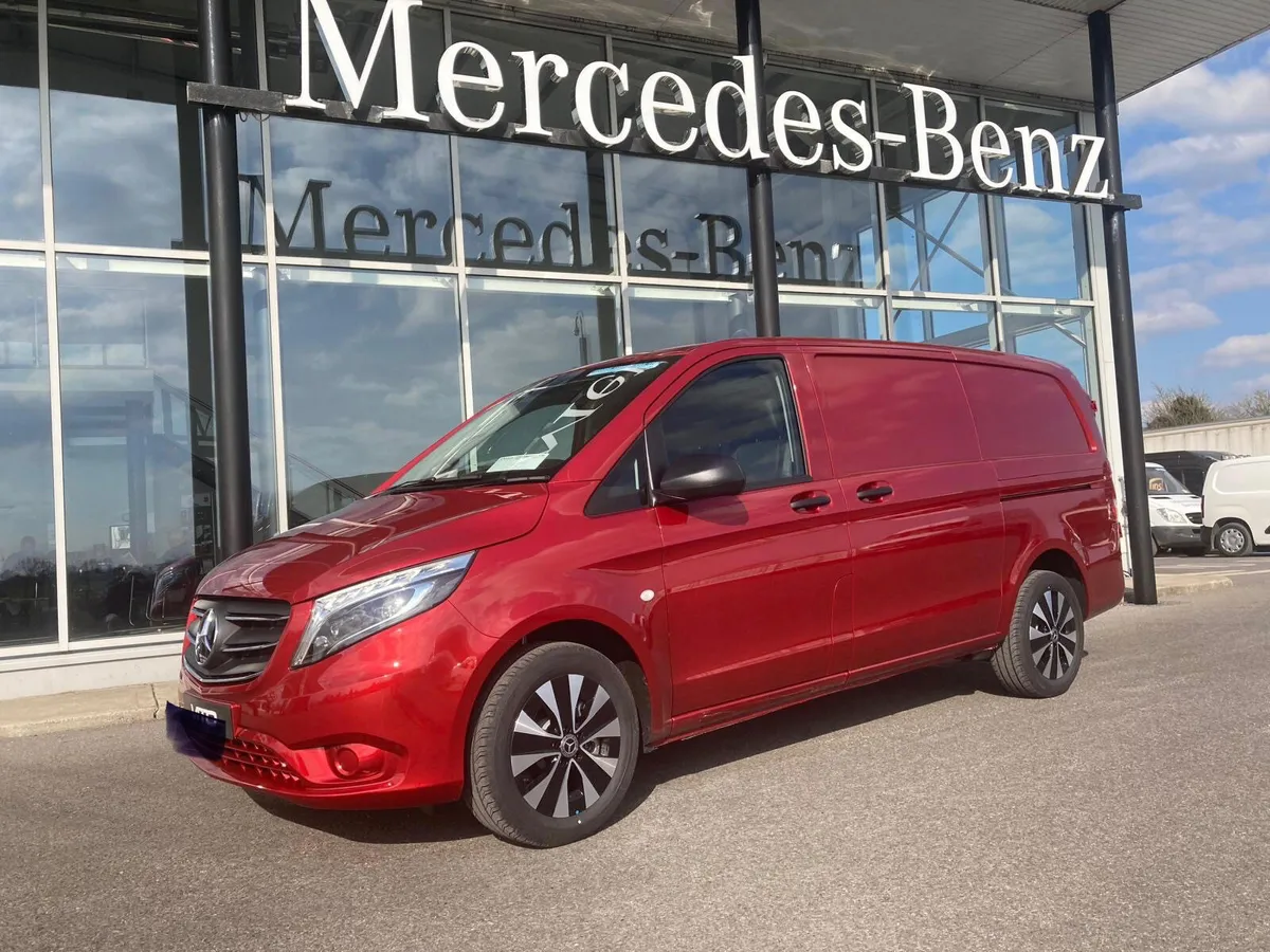 2022 Mercedes-Benz Vito 119 Elegance Auto - Image 1