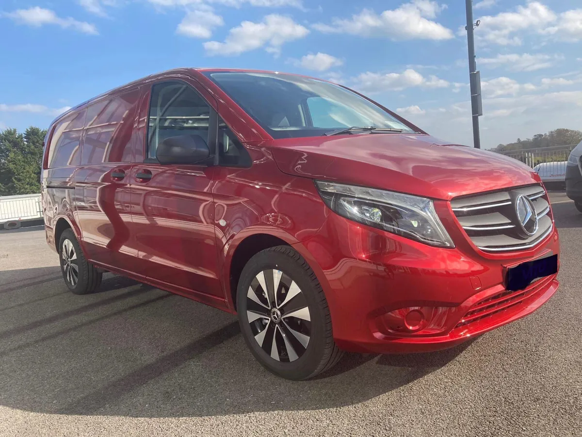 2022 Mercedes-Benz Vito 119 Elegance Auto - Image 4