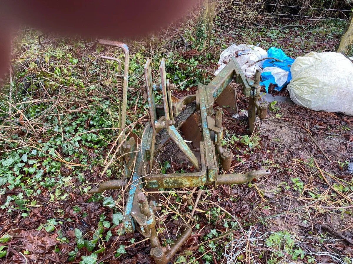 FISKARS 3 furrow 12 inch Plough - Image 4