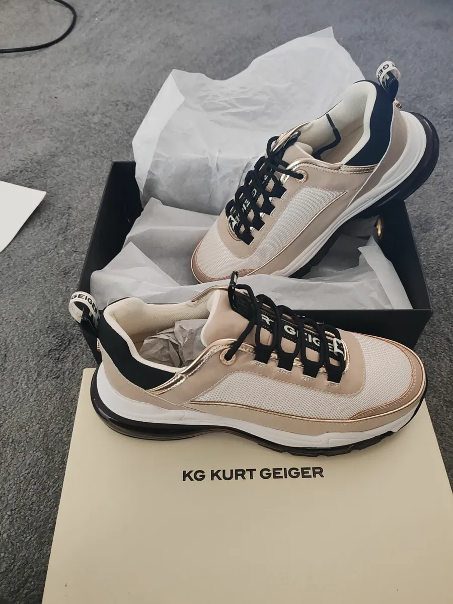 Designer Trainers - Image 2