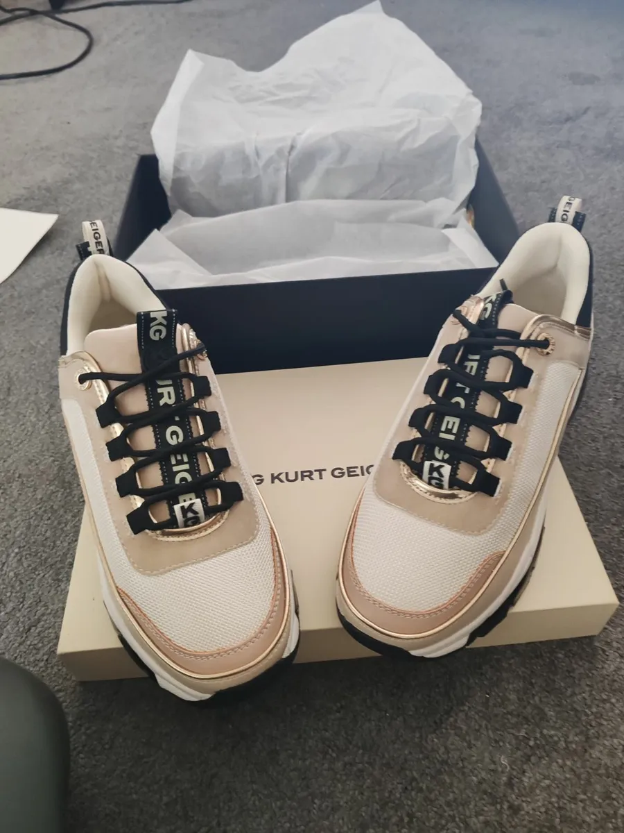 Designer Trainers - Image 3