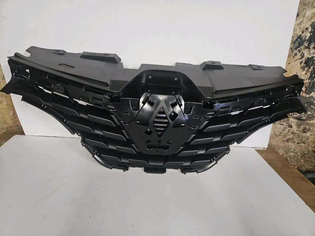 2019-2023 renault clio front Grille new original - Image 3