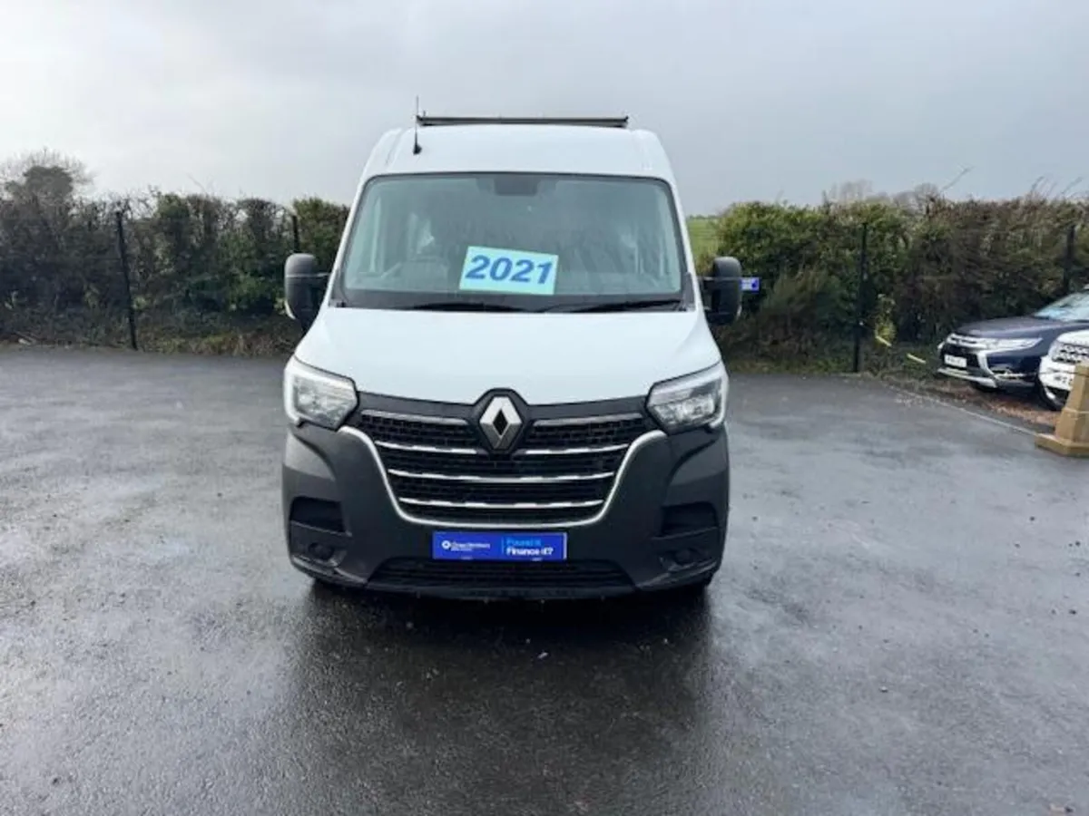 Renault Master LWB Factory Crew - Image 2