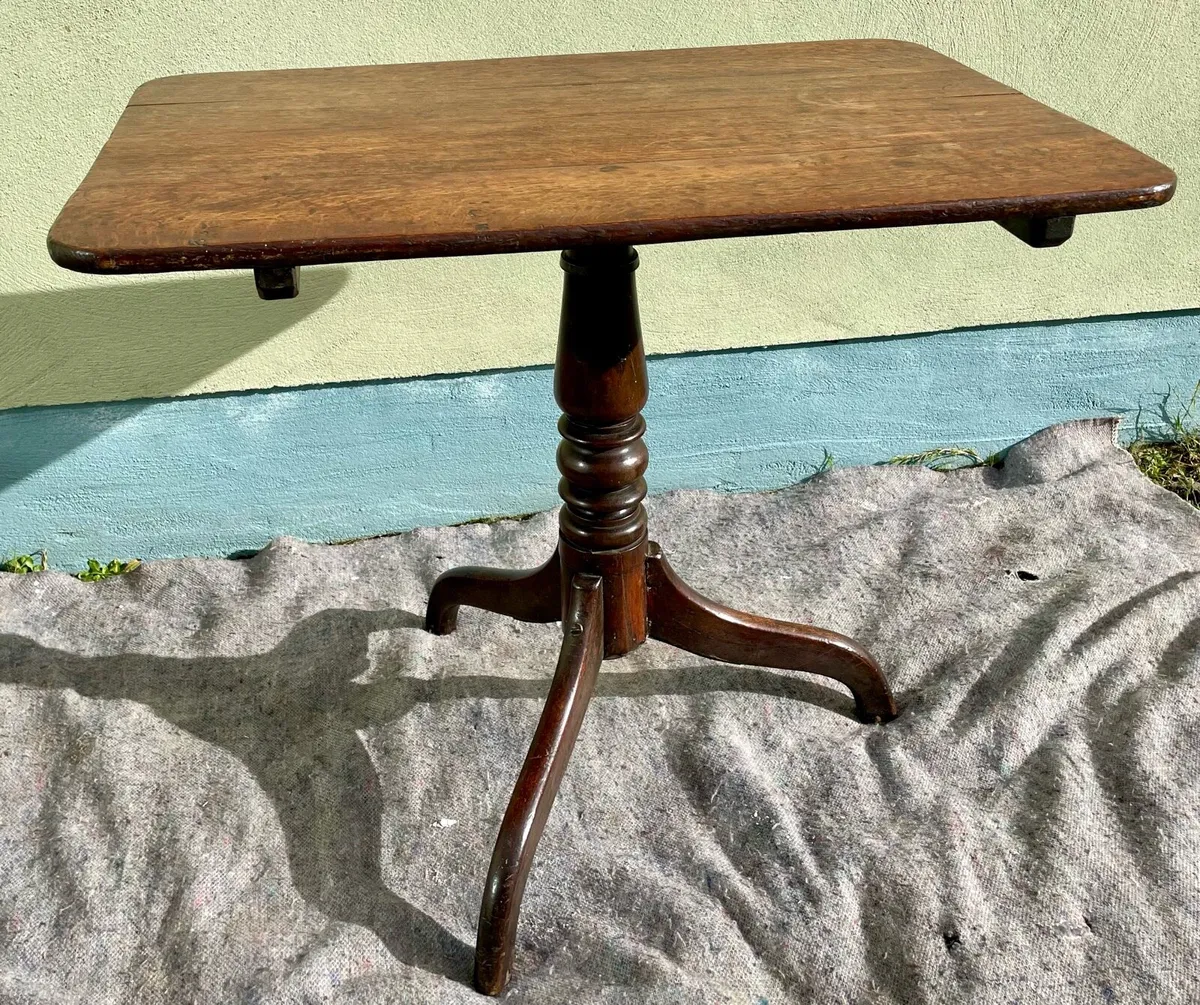Antique Oak side Table - Image 1