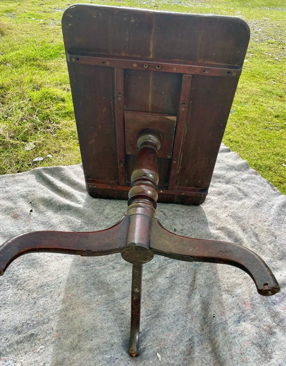 Antique Oak side Table - Image 2