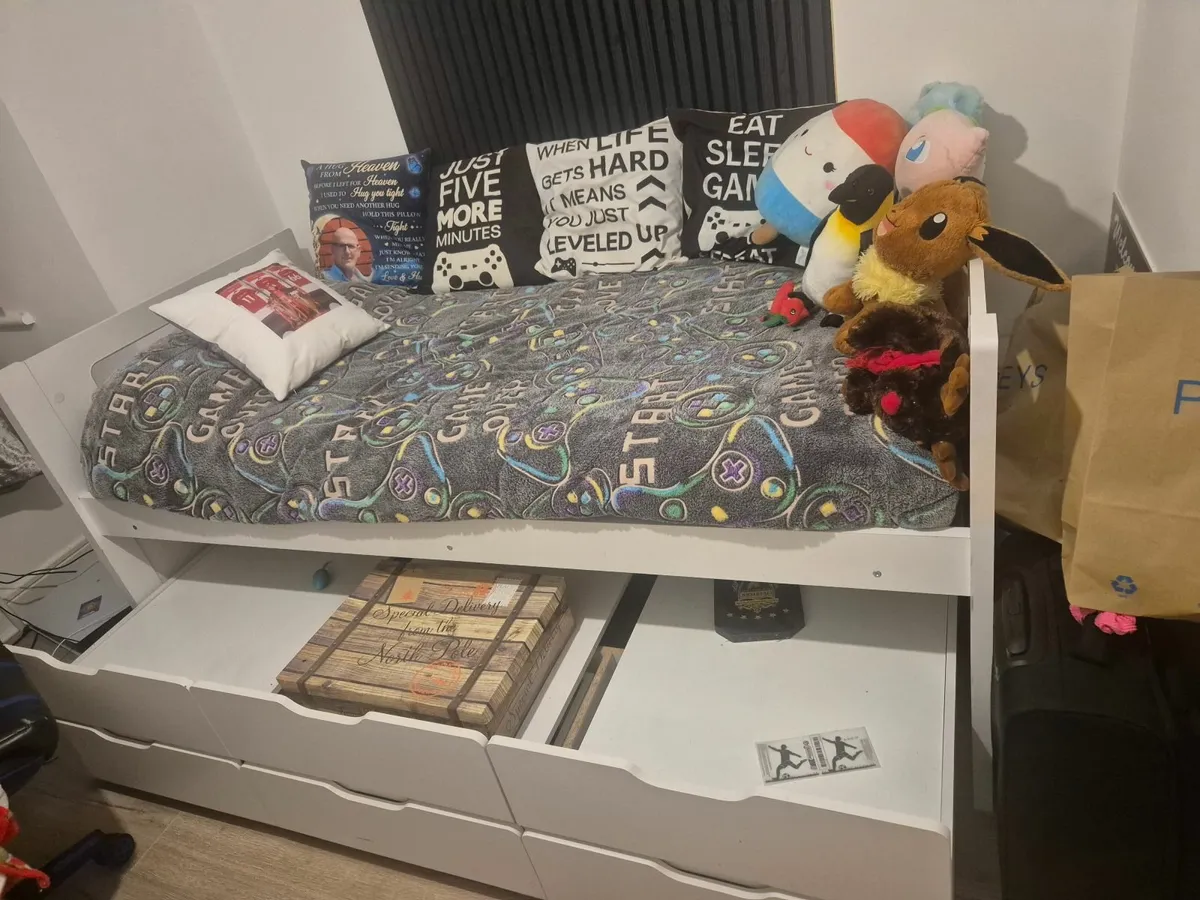 Single Bed - Image 1