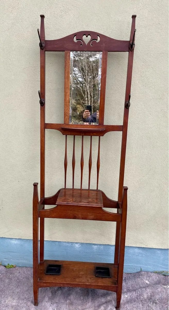 Old Oak hall stand and mirror - Image 1