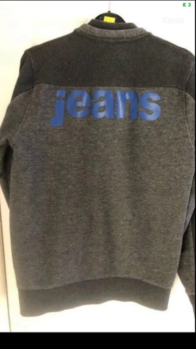 Mens Calvin Klein sweater size S €10 - Image 2