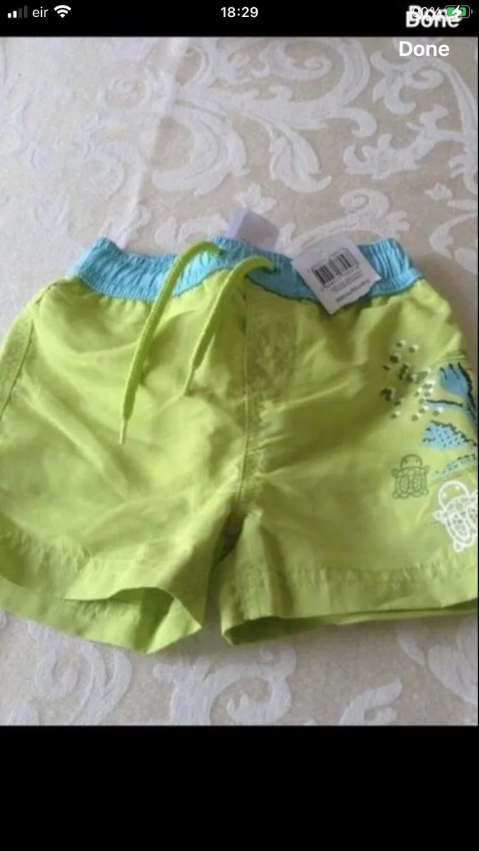 Boys BNWT shorts 6/9 mths €5 - Image 2