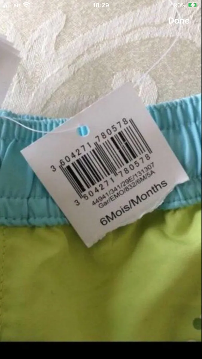 Boys BNWT shorts 6/9 mths €5 - Image 3