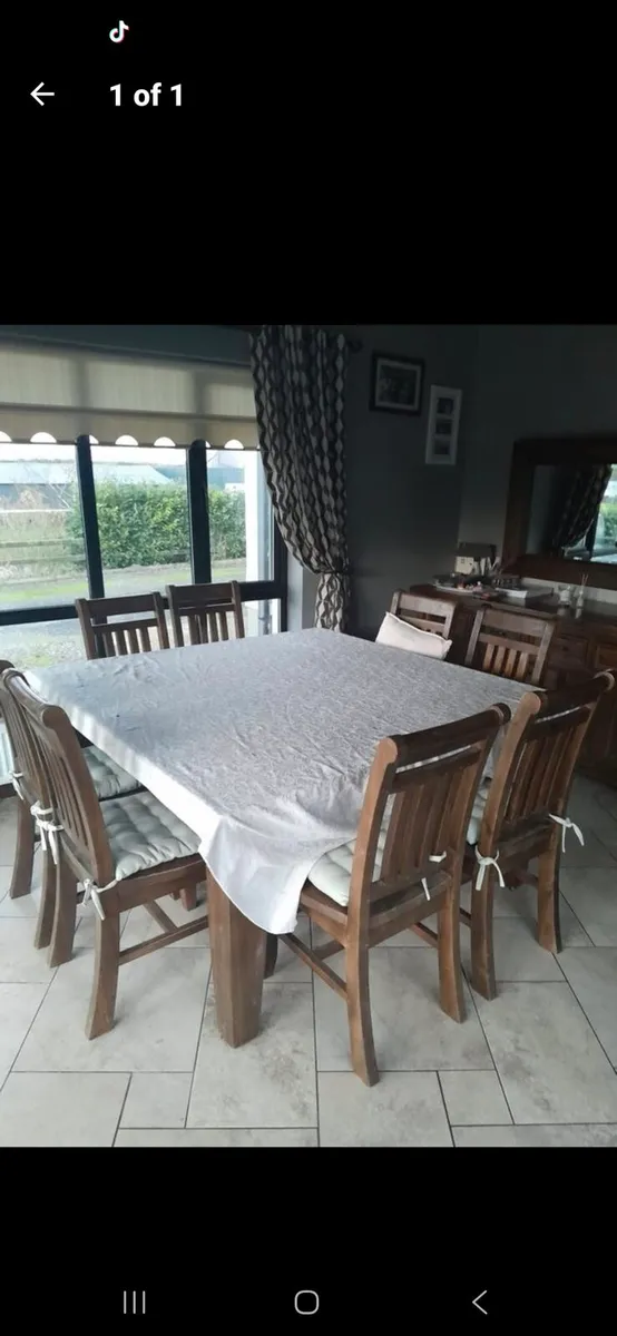 Beautiful Walnut Table and Chairs