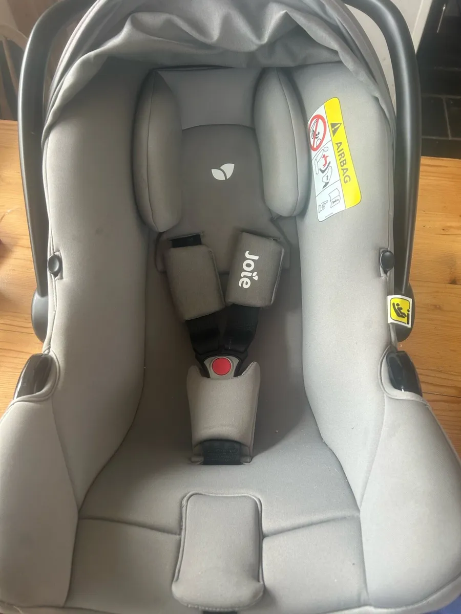 Joie I-snug 2 car seat - Image 1