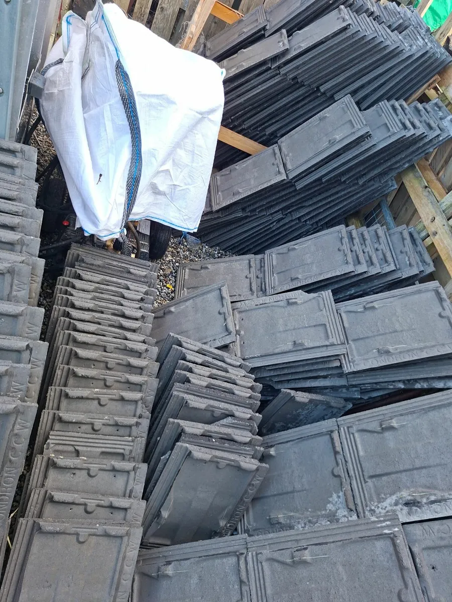 Roof tiles - Image 2