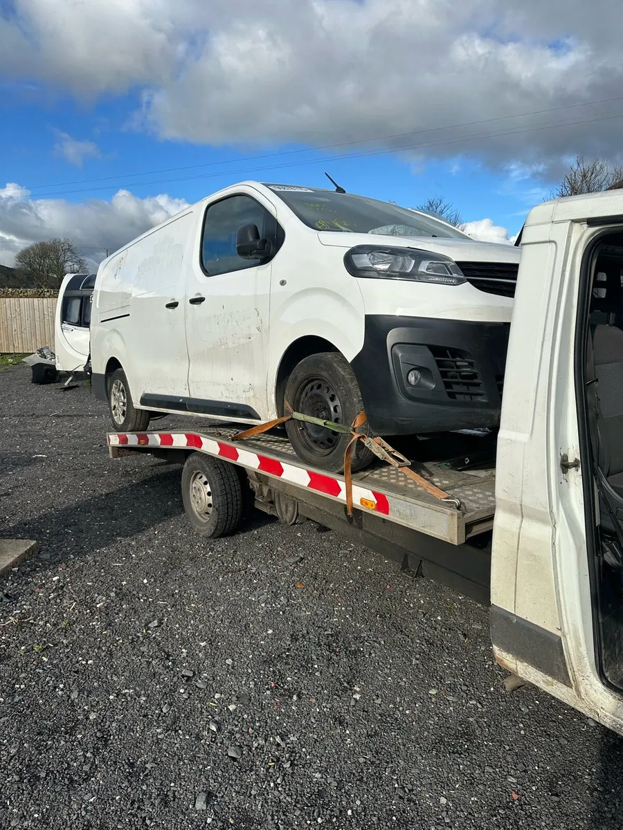 2020 Vauxhall vivaro 1.5 for breaking only - Image 1
