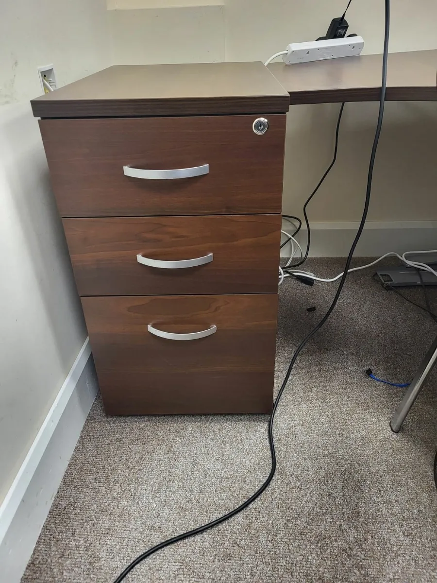 Office Table & storage cabinet - Image 3