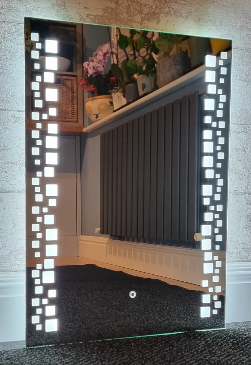 LED Bathroom Mirror 50x70cm Demister Antifog Touch - Image 2