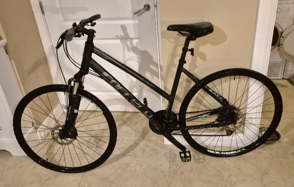 ADULTS CARRERA VALOUR DISC BIKE 20"FRAME FANTASTIC - Image 2