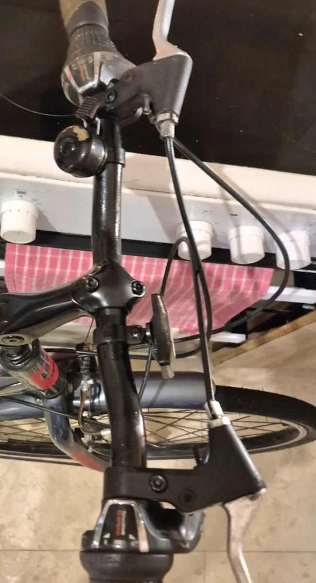 ADULTS GIANT BIKE 20"FRAME FANTASTIC CONDITION GEA - Image 4