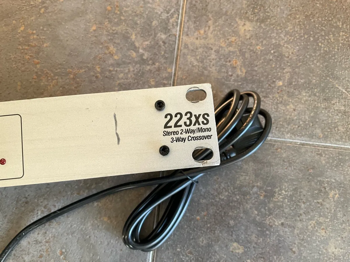 Dbx 223xs Crossover - Image 3