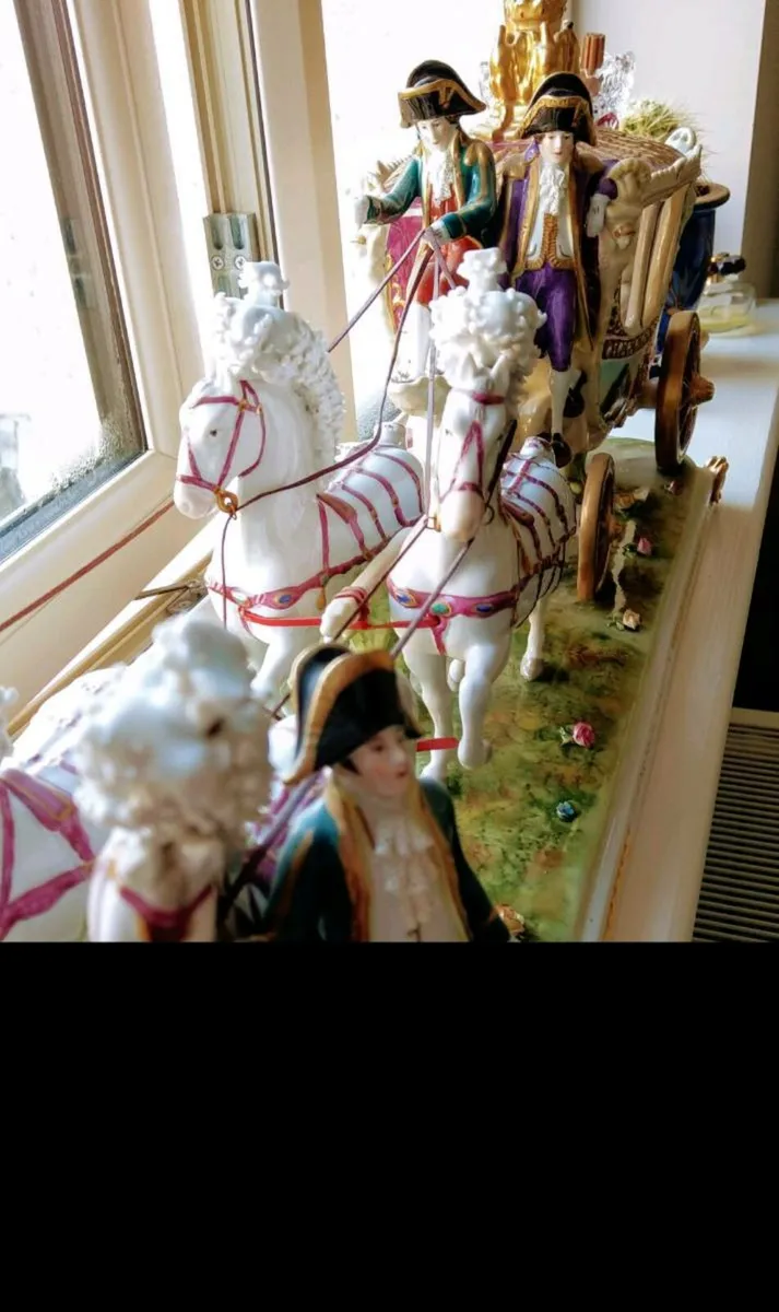 Napoleon wedding carriage. - Image 3