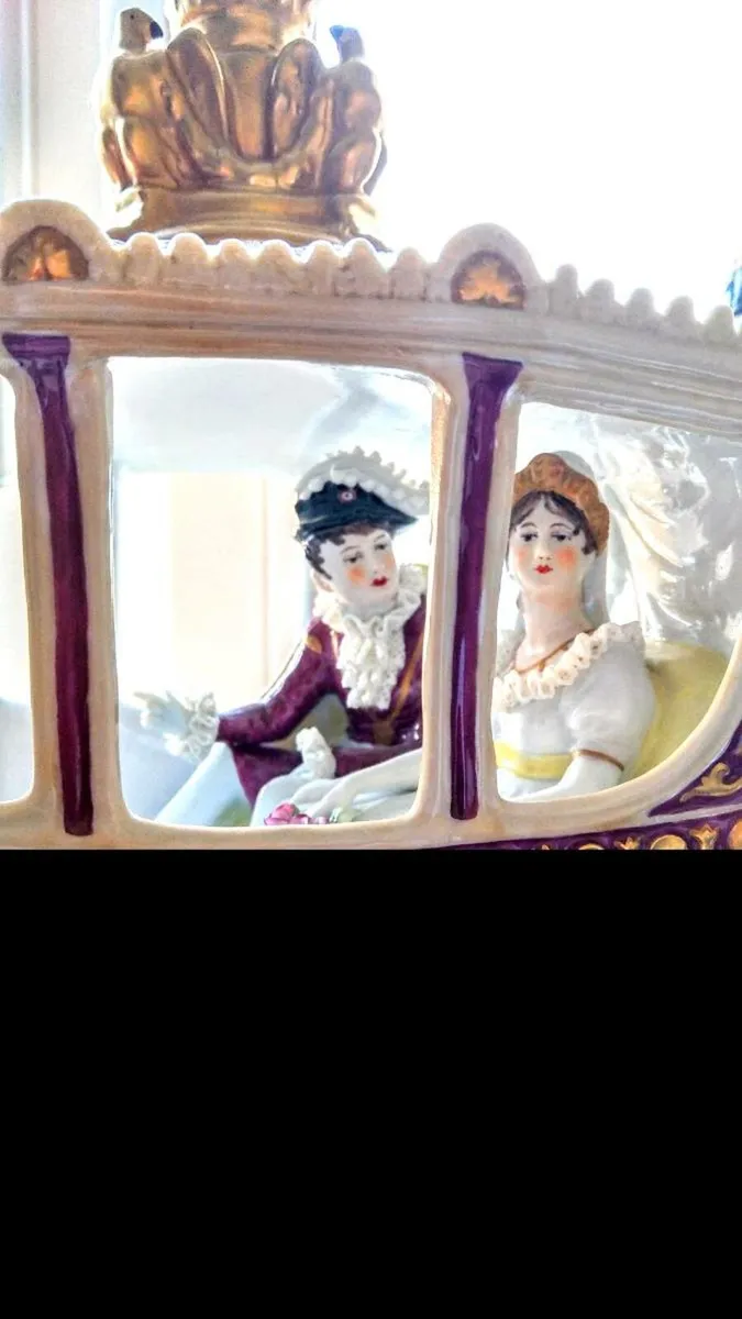 Napoleon wedding carriage. - Image 4