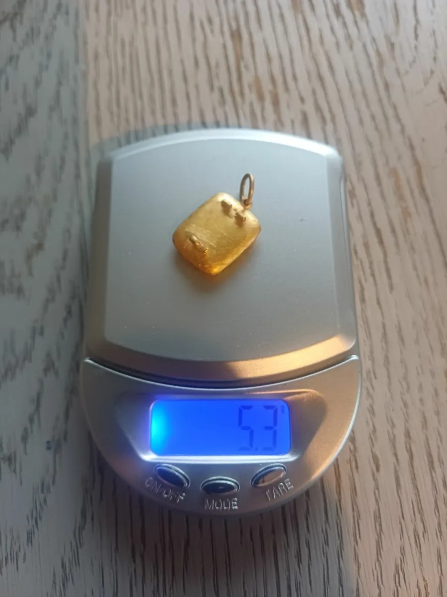 Gold 22ct Early Victorian Mourning brooch - Image 2