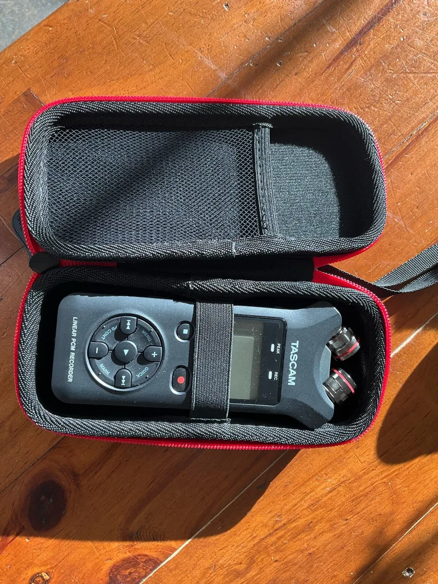 Tascam DR-07X music recorder - Image 2