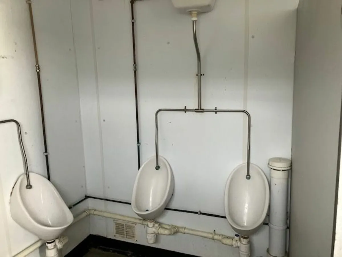 Mobile Toilet Unit - Image 4