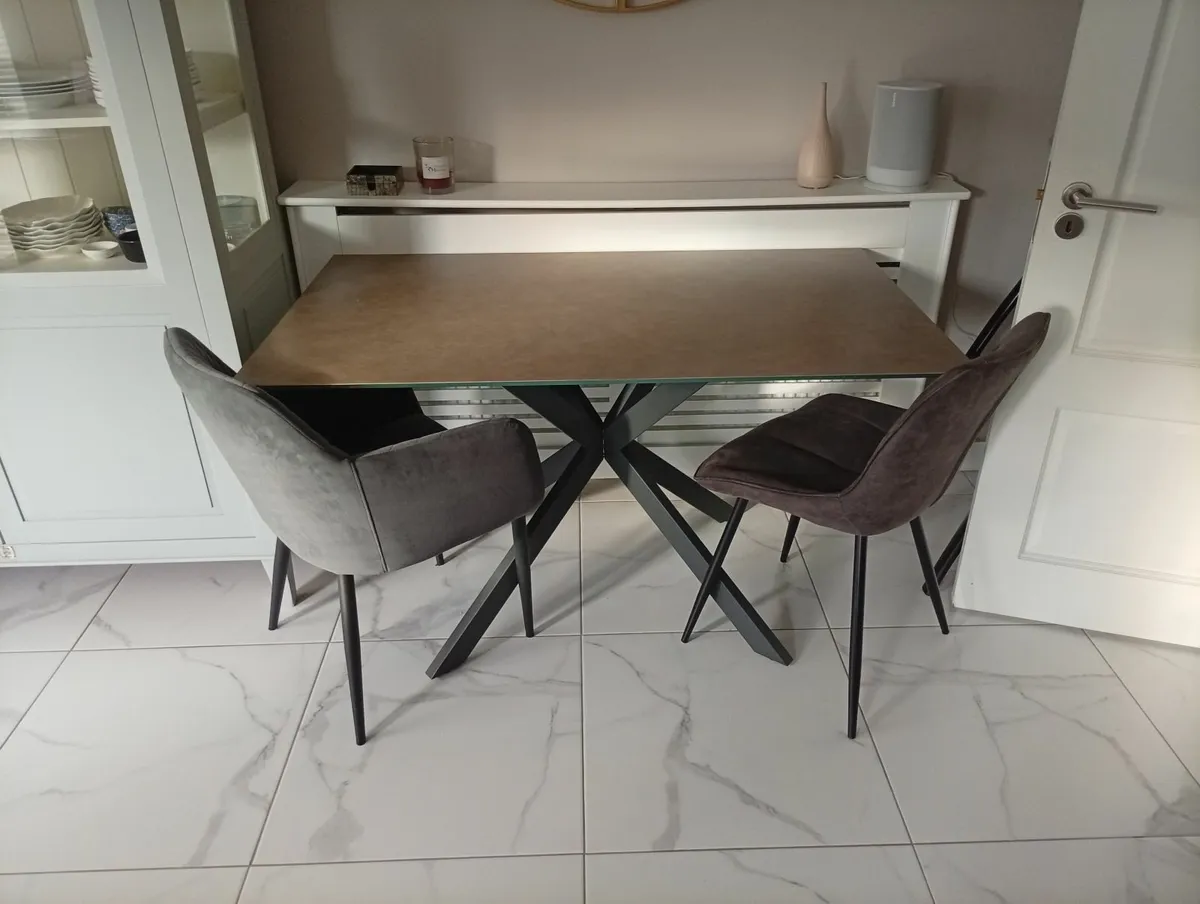 Dining Table - Image 2