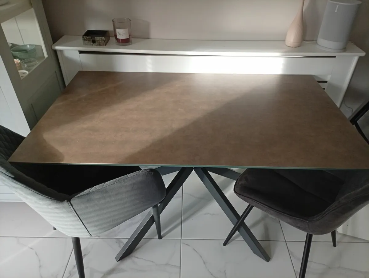 Dining Table - Image 3