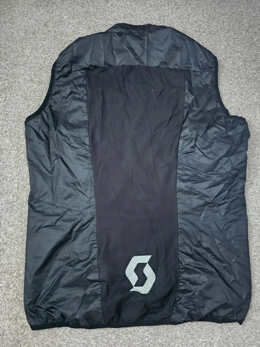 Scott cycling gilet - Image 1