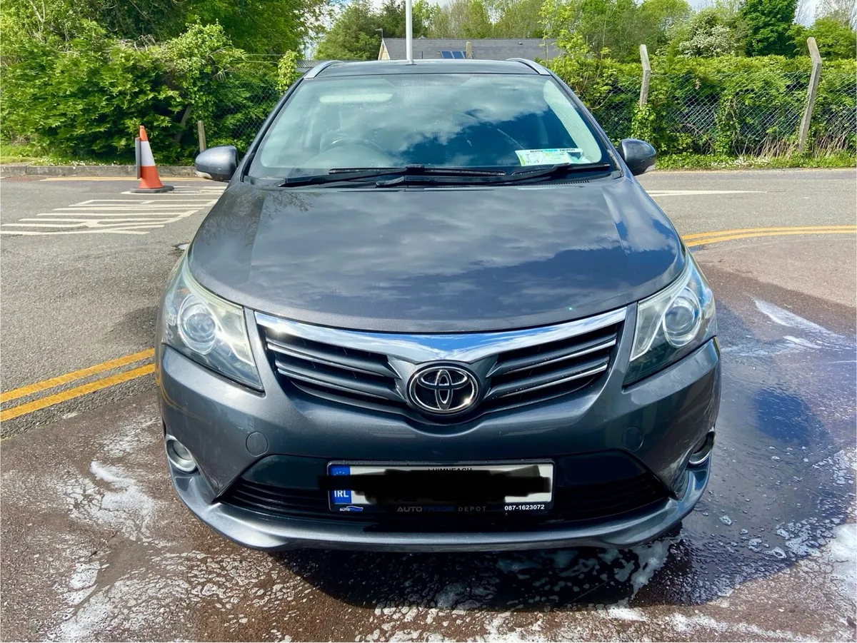 Toyota estate - Image 1