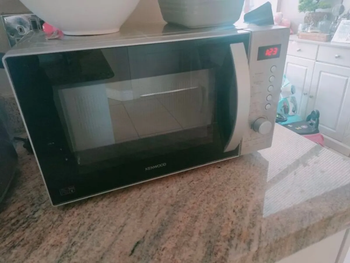 microwave kettle toaster and tea sugar coffee jars - Image 2