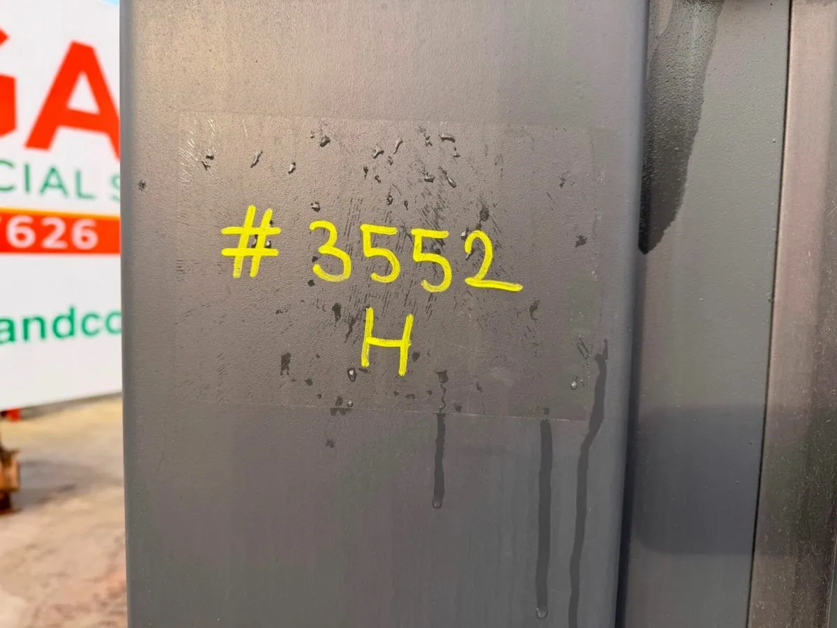 UNUSED 20ft SHIPPING CONTAINER....4 SIDE DOOR. - Image 4