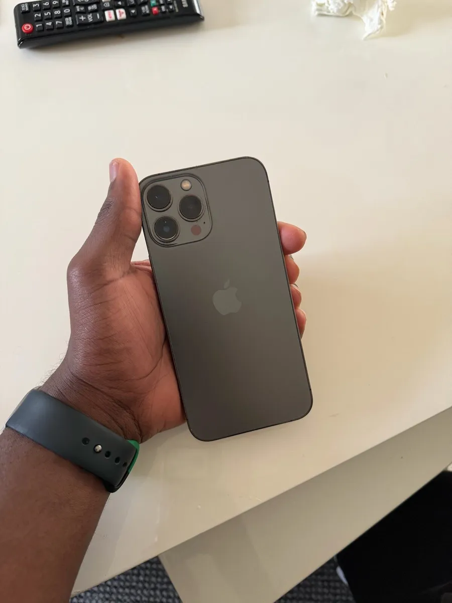 iPhone 13 Pro Max - Unlocked - 126gb - Image 3