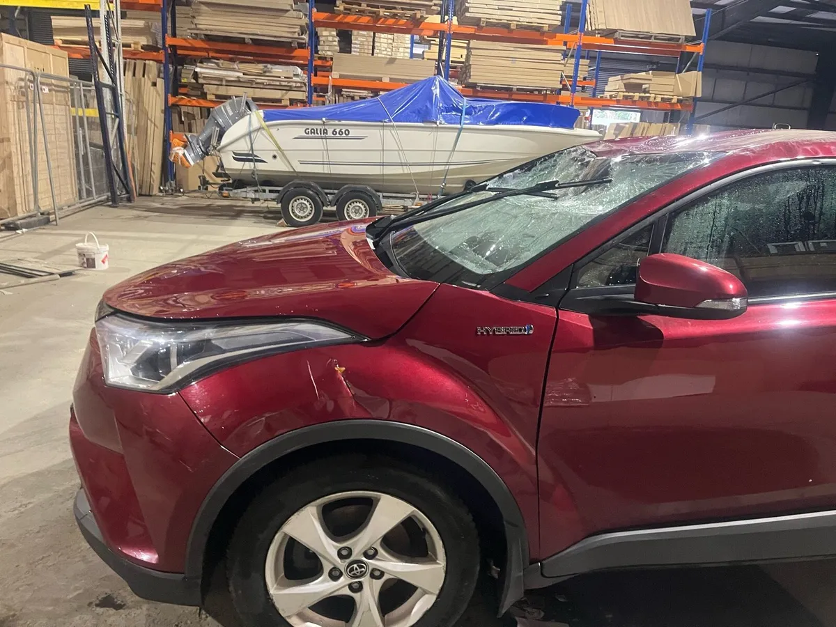 Toyota hybrid 182 CHR - Image 4