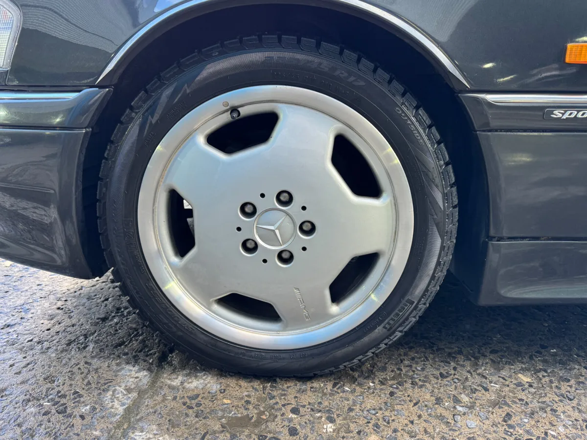 Mercedes-Benz C280 - Image 2