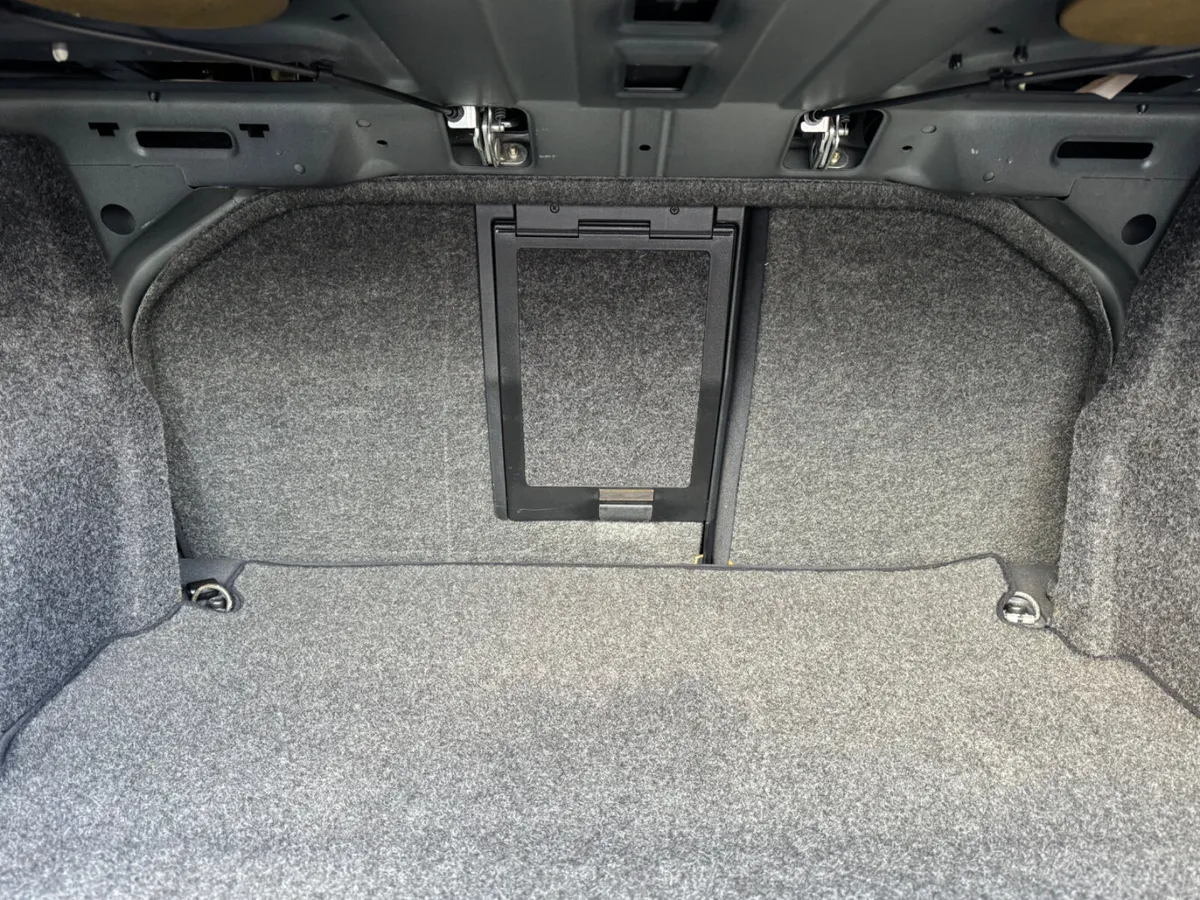 Mercedes-Benz C280 - Image 3