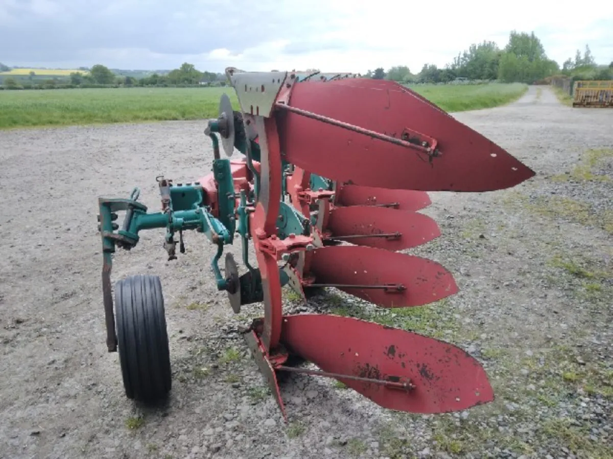 KV 5F ES200 No. 28 PLOUGH : 11018258 - Image 4