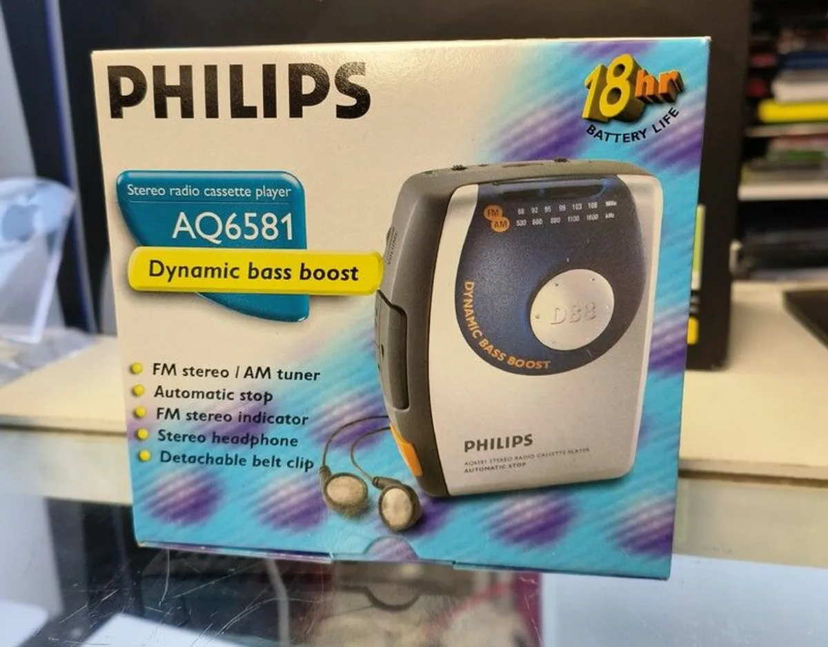 Philips AQ6581 Stereo Radio Cassette Player Walkman Dynamic Bass Boost (New) - Image 1