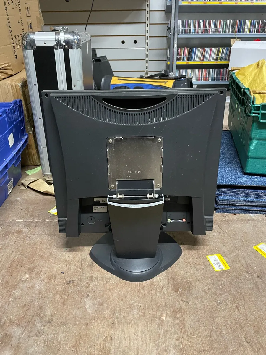 Compaq TFT5015m Monitor - Image 2