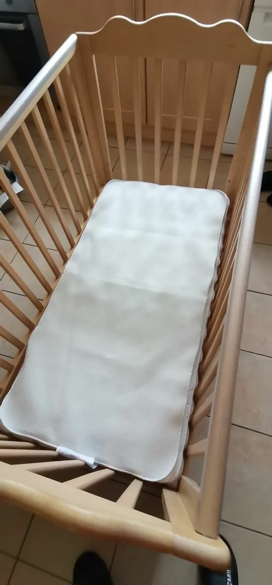 Baby Cot Bed - Image 3