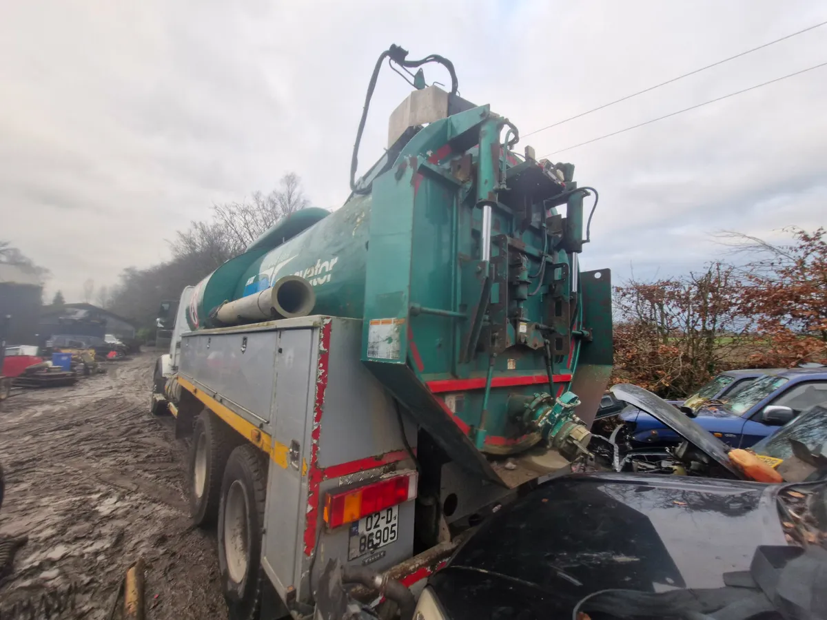 Volvo vactor hydro excavator - Image 2