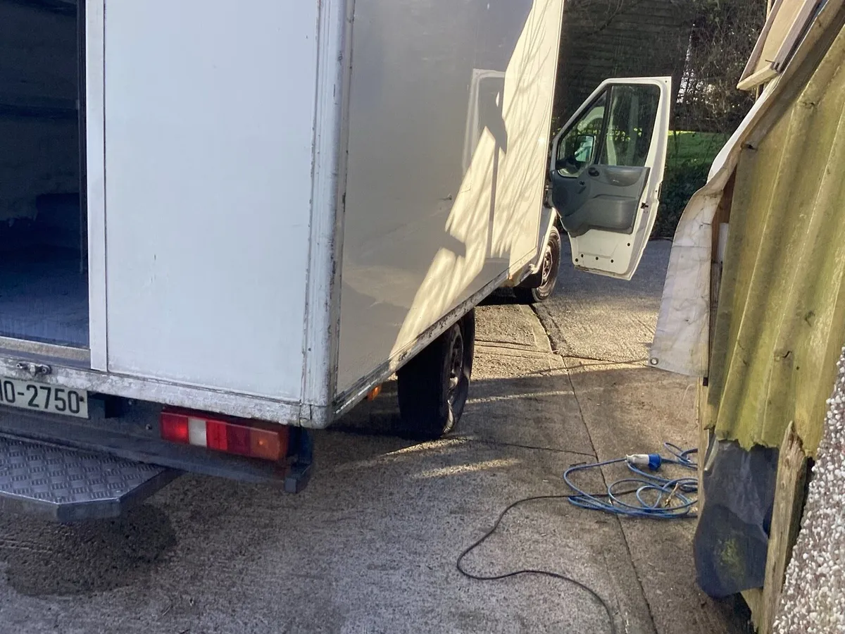 2.2L Ford Transit - Image 3