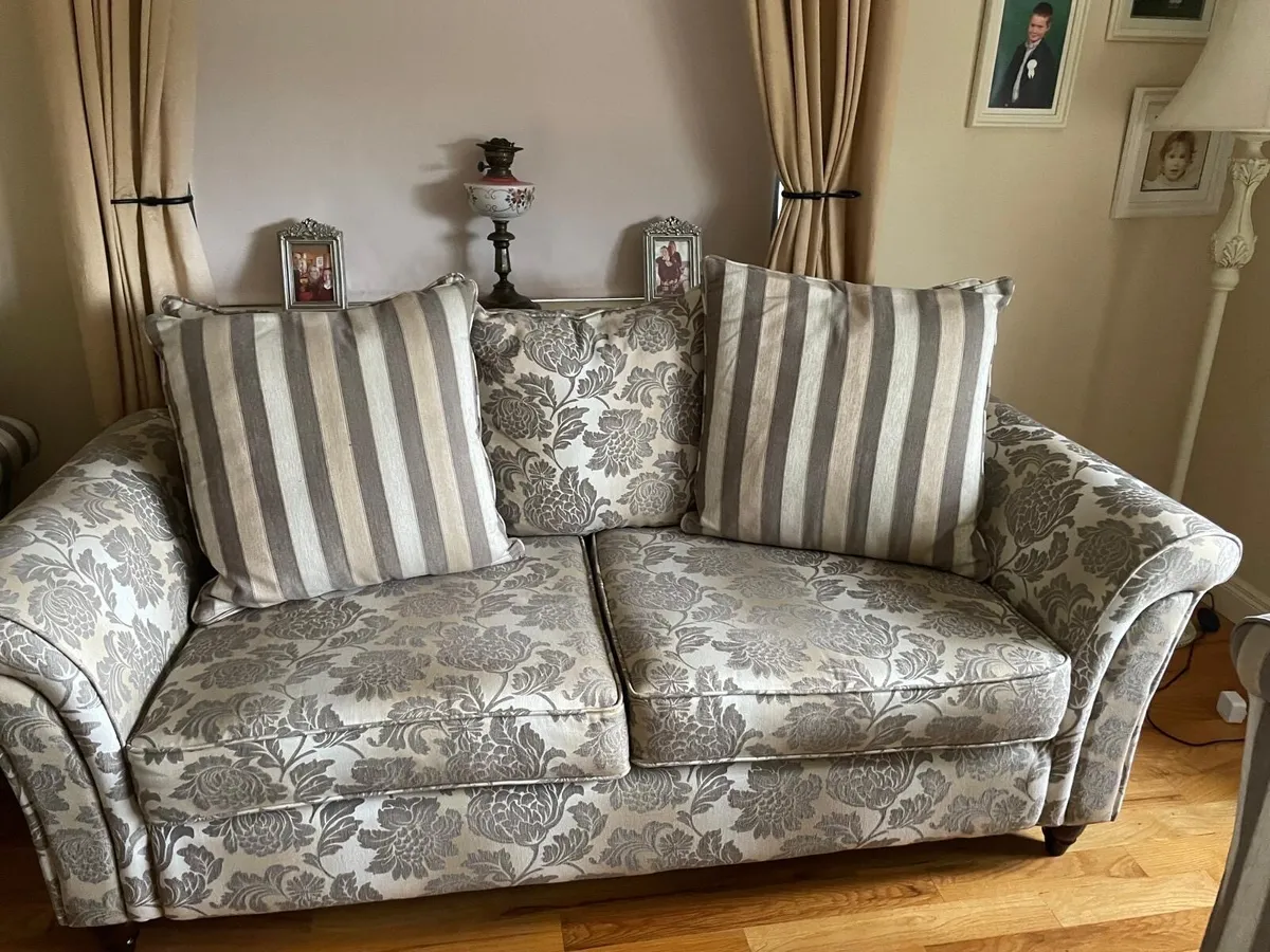 3 Piece Suite of Furniture with Matching Footstool - Image 1