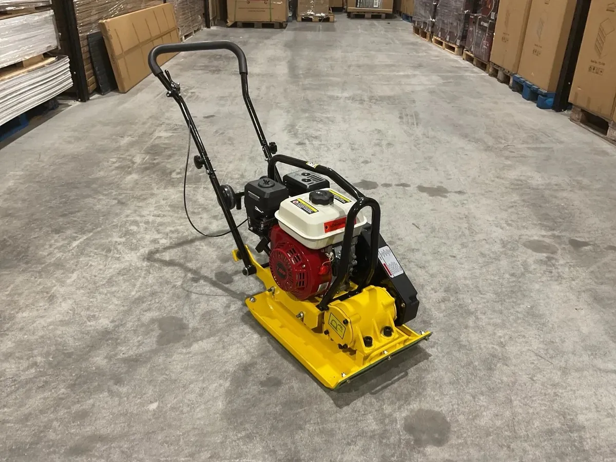 BRAND NEW WACKER PLATE - Image 1